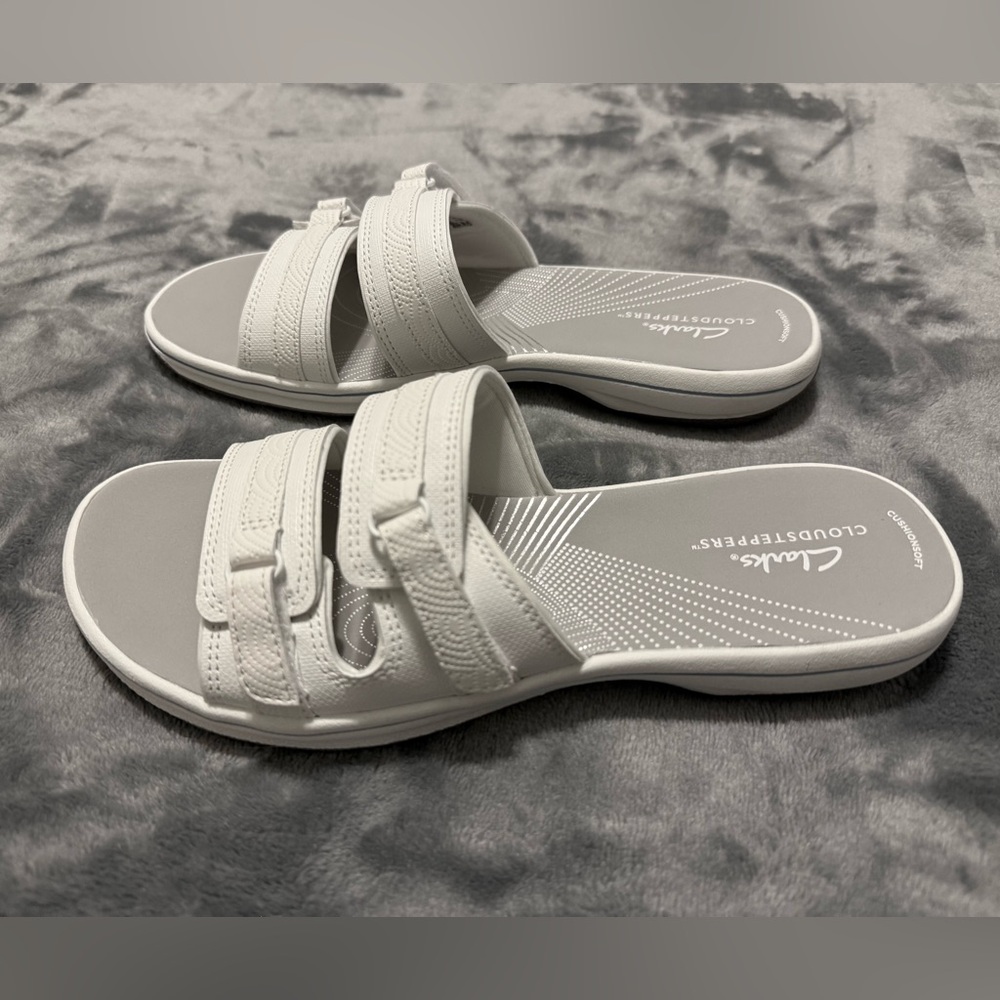 Clarks Cloudsteppers White Slide Sandals Size 9 - Picture 3 of 4
